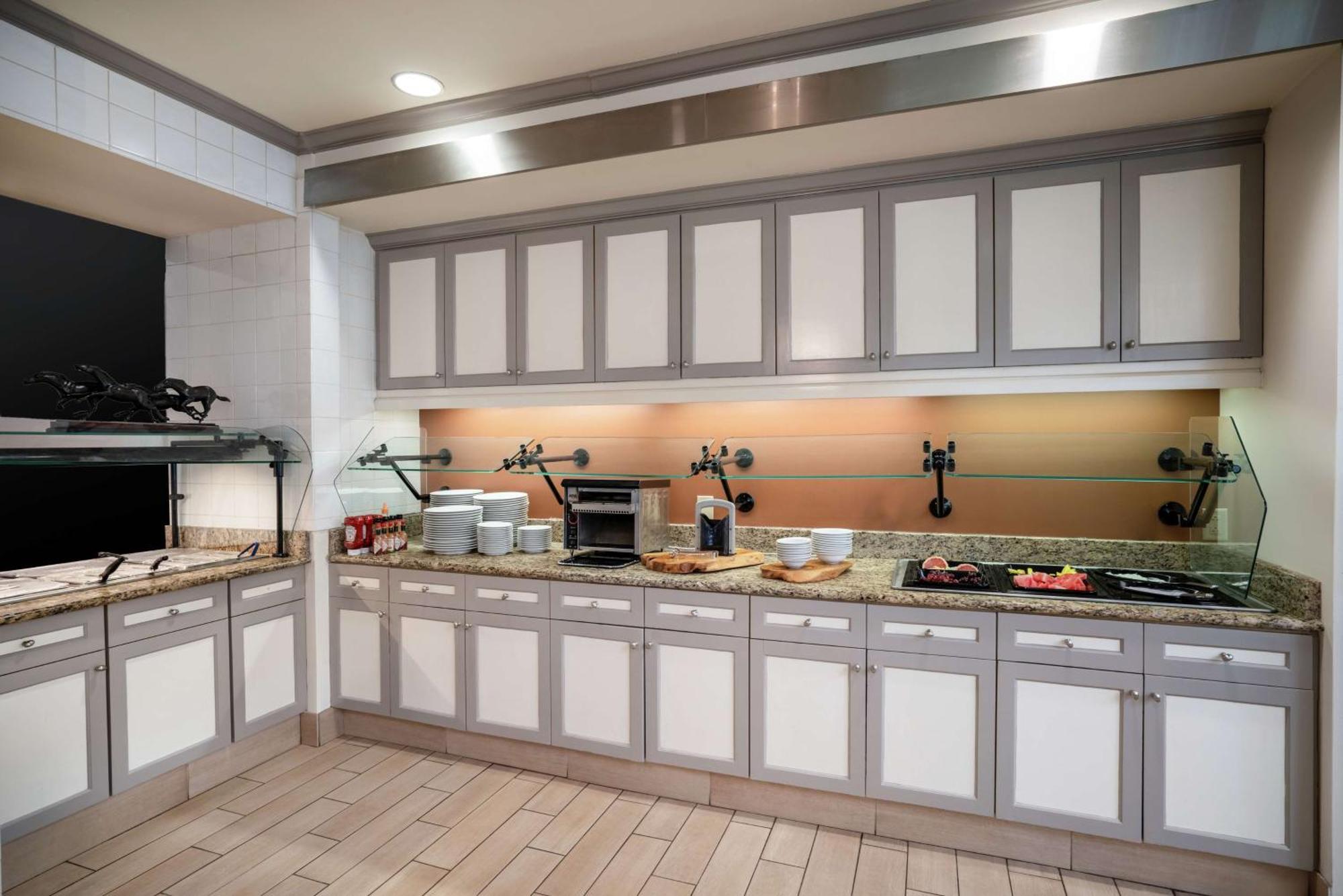 Hilton Garden Inn Louisville East Екстер'єр фото