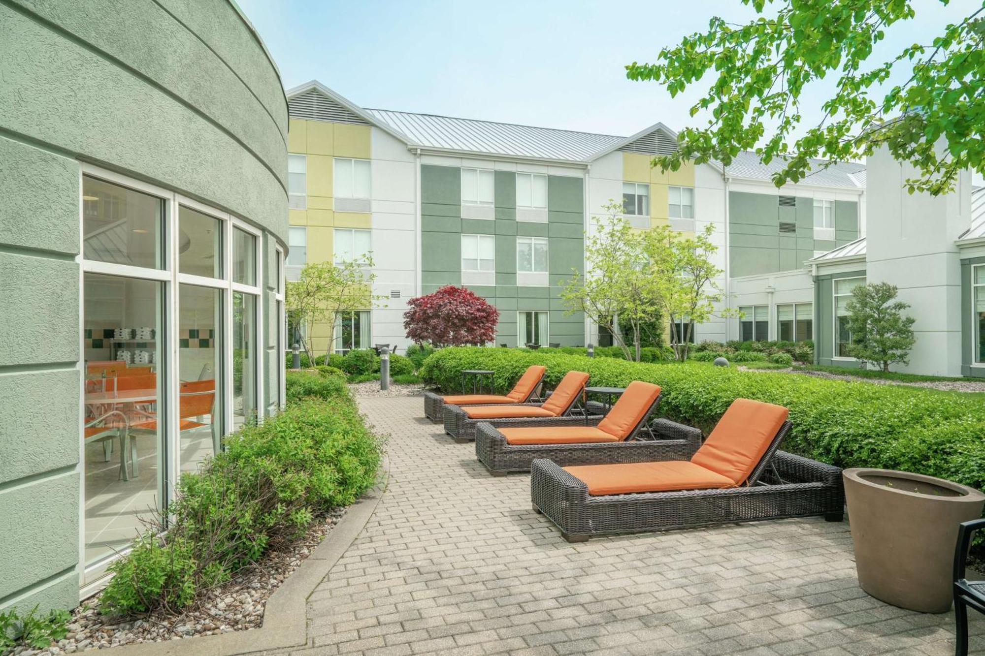 Hilton Garden Inn Louisville East Екстер'єр фото