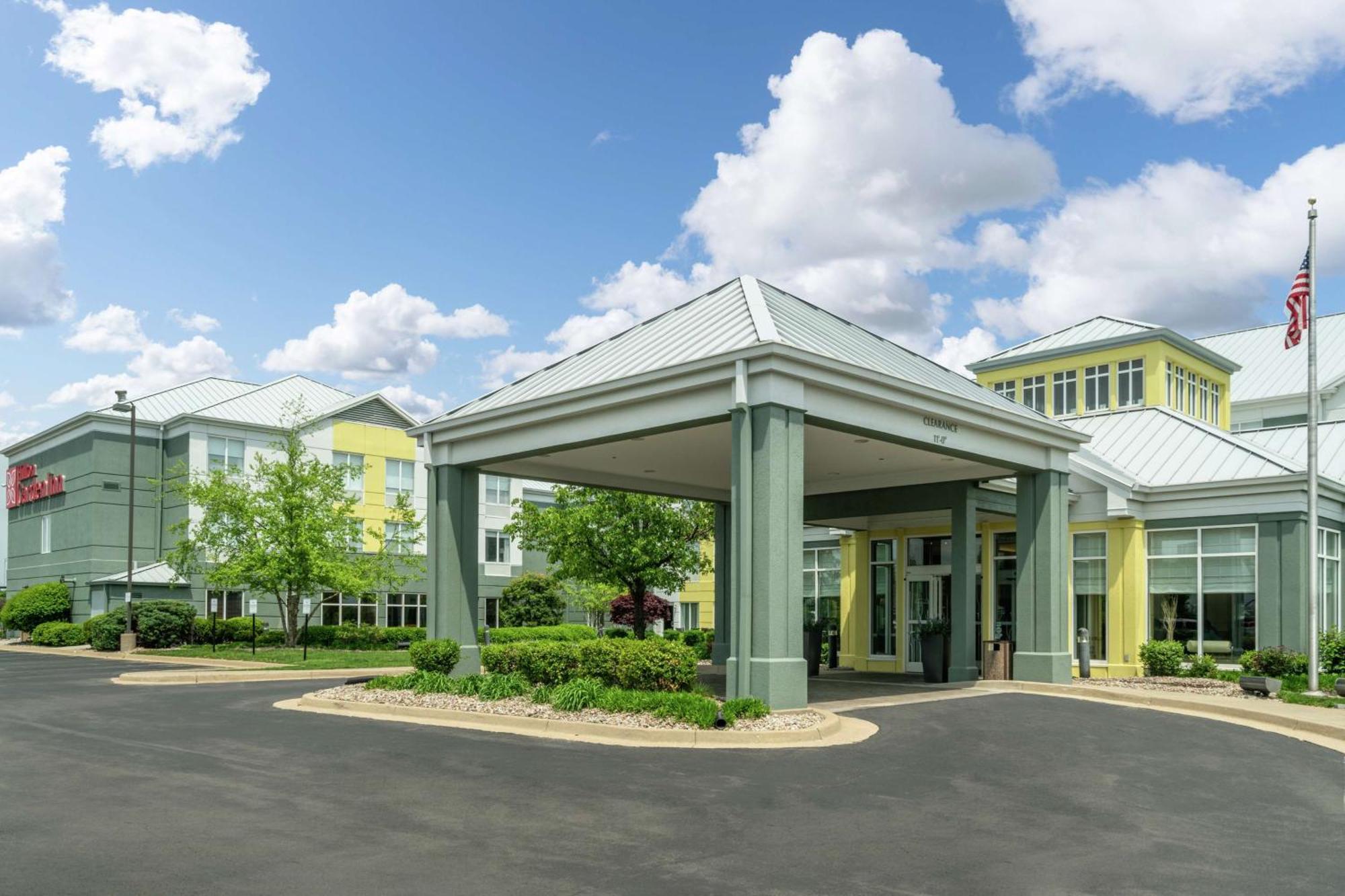 Hilton Garden Inn Louisville East Екстер'єр фото